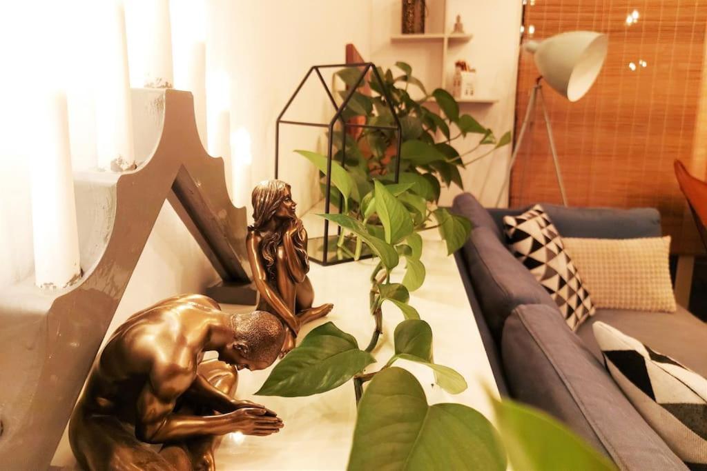 Cosy Boutique 61 Sqm Apartment - Private Parking - Ten Blocks Residence ブカレスト エクステリア 写真