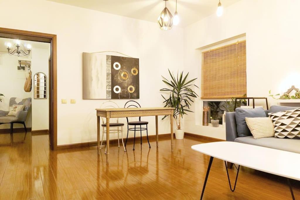 Cosy Boutique 61 Sqm Apartment - Private Parking - Ten Blocks Residence ブカレスト エクステリア 写真