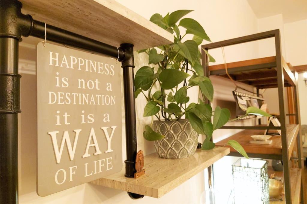 Cosy Boutique 61 Sqm Apartment - Private Parking - Ten Blocks Residence ブカレスト エクステリア 写真