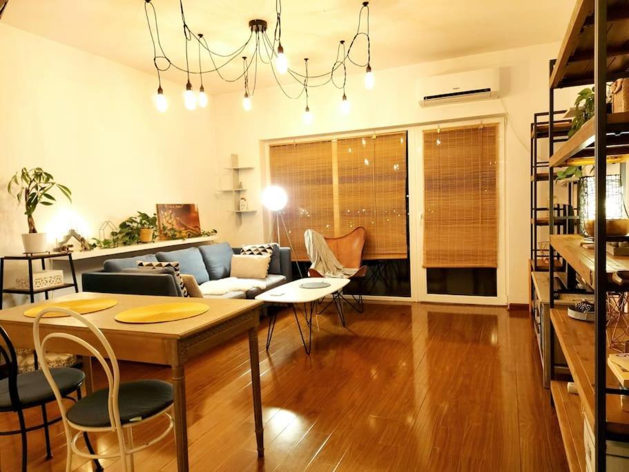 Cosy Boutique 61 Sqm Apartment - Private Parking - Ten Blocks Residence ブカレスト エクステリア 写真